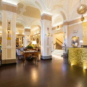 ***** Отель Bernini Palace Италия